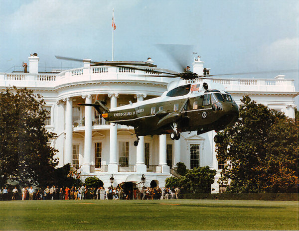 marine-one-white-house-lawn